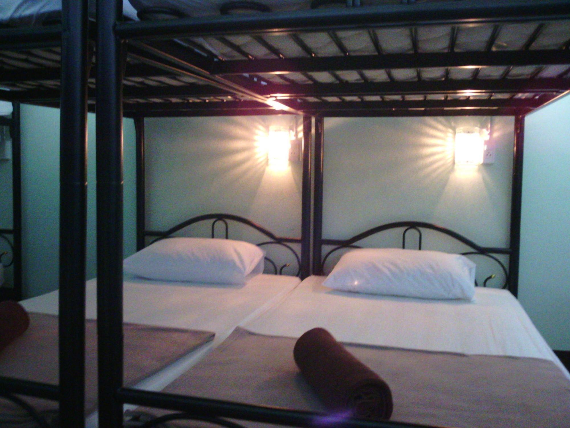 Baan Mook Anda Hostel Ko Lanta Eksteriør billede