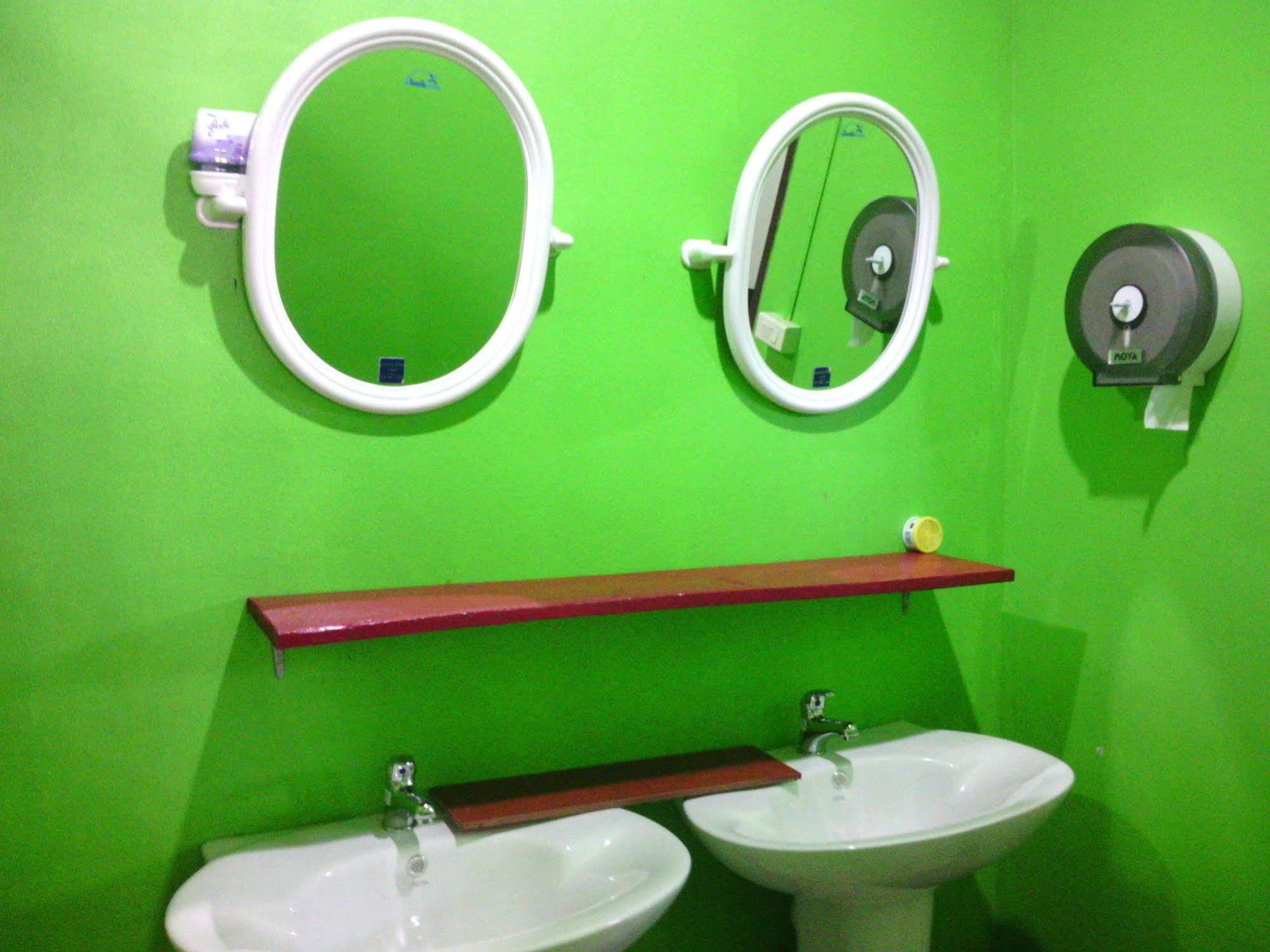 Baan Mook Anda Hostel Ko Lanta Eksteriør billede